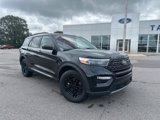 Used 2022 Ford Explorer XLT image 3