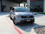 Used 2023 Kia Sorento LX image 4