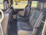 Used 2019 Dodge Grand Caravan SXT image 6