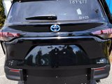 Used 2023 Toyota Sienna LE image 3