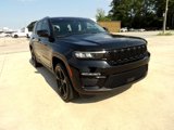 Used 2023 Jeep Grand Cherokee Limited w/ Black Appearance Package image 4