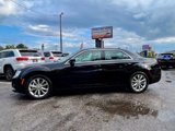 Used 2021 Chrysler 300 Touring L image 2