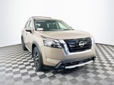 New 2025 Nissan Pathfinder Platinum image 3