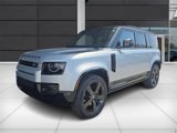 Used 2024 Land Rover Defender 110 X-Dynamic SE image 2
