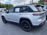 Used 2024 Jeep Grand Cherokee Altitude image 4