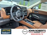 New 2025 Nissan Pathfinder Platinum image 4