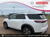 New 2025 Nissan Pathfinder Platinum image 2