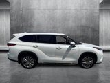 Used 2021 Toyota Highlander Platinum image 4