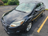 Used 2014 Ford Focus SE w/ SE Winter Package image 2
