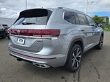 New 2025 Volkswagen Atlas SEL Premium R-Line image 4