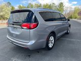 Used 2020 Chrysler Pacifica Limited image 5