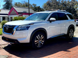 New 2025 Nissan Pathfinder Platinum image 3