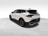 Used 2023 Kia Sportage LX image 3