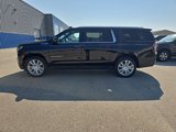 Used 2024 Chevrolet Suburban High Country image 3