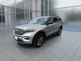 Certified 2022 Ford Explorer XLT w/ Equipment Group 202A image 4