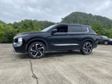 Used 2022 Mitsubishi Outlander SE image 2