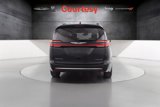Certified 2023 Chrysler Pacifica Limited image 4