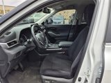 Certified 2023 Toyota Highlander LE image 3