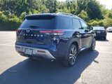 New 2025 Nissan Pathfinder Platinum image 5
