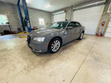 Used 2018 Chrysler 300 Touring L image 2