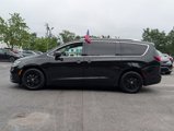 Used 2021 Chrysler Pacifica Touring-L image 3