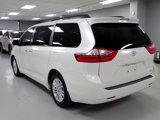 Used 2017 Toyota Sienna XLE image 3