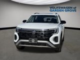 New 2025 Volkswagen Atlas Peak Edition SE image 4