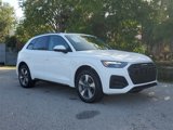 Certified 2025 Audi Q5 2.0T Premium w/ Convenience Plus Package image 2