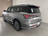 New 2025 INFINITI QX80 Sensory image 5