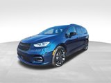 New 2025 Chrysler Pacifica Limited image 4