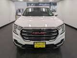 Used 2022 GMC Terrain SLT w/ Infotainment Package II image 2