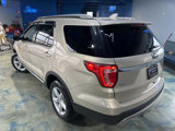 Used 2017 Ford Explorer XLT w/ Equipment Group 202A image 6