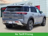 New 2025 Nissan Pathfinder Platinum image 3