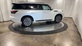 New 2025 INFINITI QX80 Sensory image 2