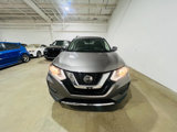 Used 2020 Nissan Rogue SV image 2