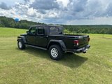Used 2023 Jeep Gladiator Sport image 3