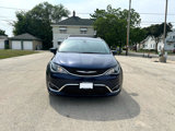 Used 2019 Chrysler Pacifica Touring-L image 2