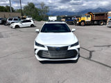 Used 2019 Toyota Avalon Limited image 2