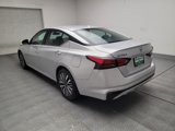 Used 2023 Nissan Altima 2.5 SV image 5