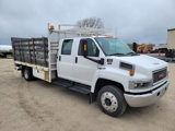 Used 2004 GMC TopKick C4500 2WD Crew Cab image 3