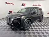 Used 2024 Nissan Rogue SV image 2