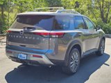 New 2025 Nissan Pathfinder SL w/ SL Premium Package image 5