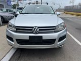 Used 2013 Volkswagen Touareg VR6 image 2