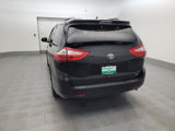 Used 2019 Toyota Sienna XLE Premium image 6