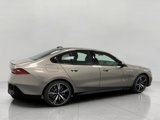 New 2026 BMW 550e xDrive image 2