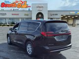New 2025 Chrysler Pacifica Select image 4