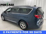 Used 2023 Chrysler Pacifica Limited image 4