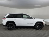 Used 2024 Jeep Grand Cherokee Limited w/ Black Appearance Package image 5