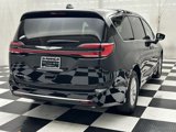 New 2025 Chrysler Pacifica Select image 6