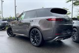 Used 2025 Land Rover Range Rover Sport Dynamic SE image 3